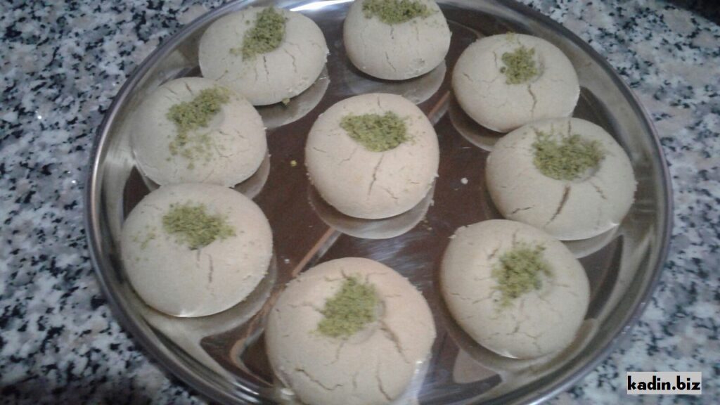 Tahinli Kurabiye Nasıl Yapılır, Tarifi