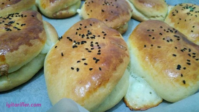 Peynirli Mayalı Poaça Tarifi