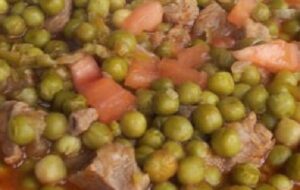 Etli Bezelye Yemeği Tarifi