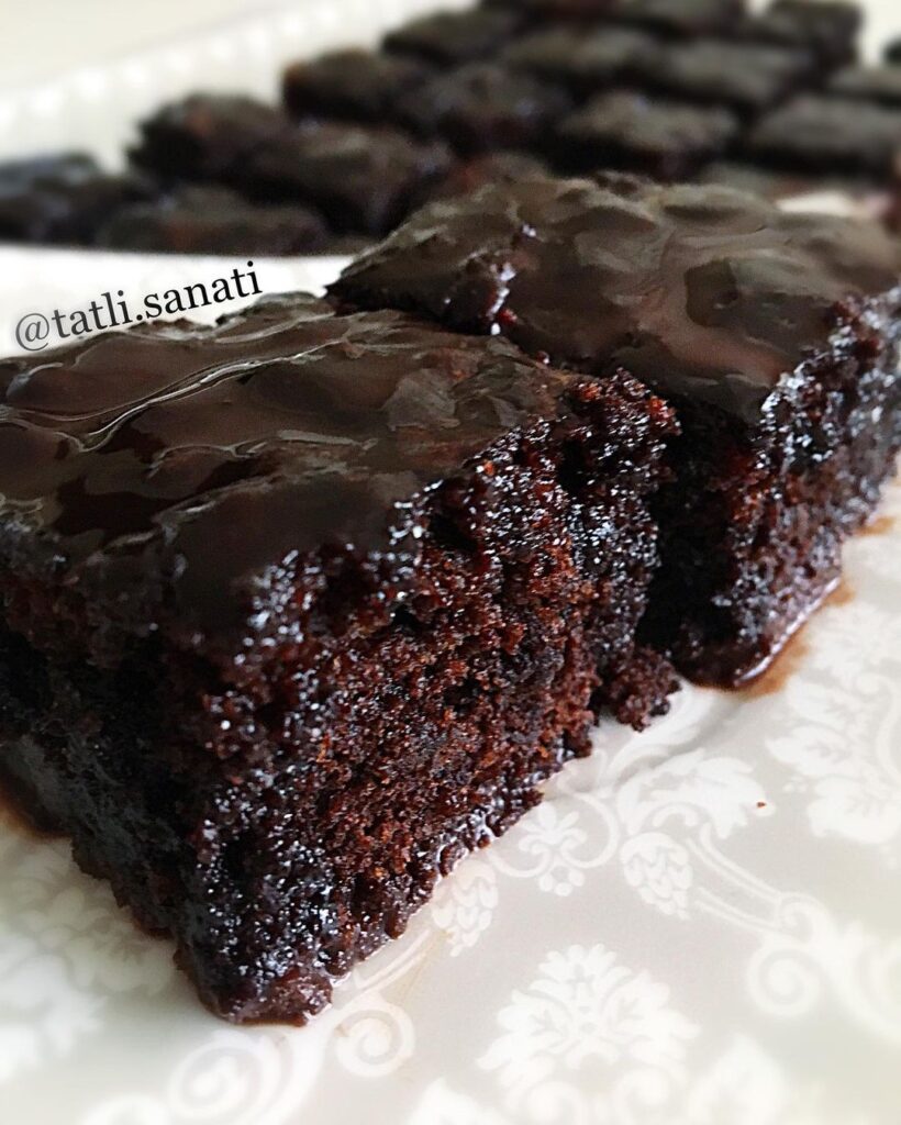 Bol Çikolata Soslu Browni Tarifi