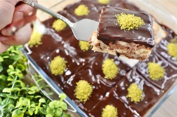 Karıştır Borcama Dök Şipşak Hazır Pasta