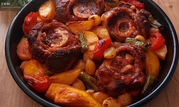 En Kolay ve Lezzetli Et Nasıl Pişirilir