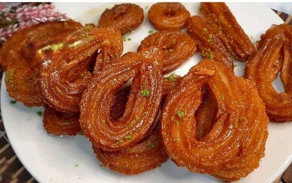 Günlerce Çıtır Çıtır Kalan Yumurtasız Halka Tatlısı Tarifi