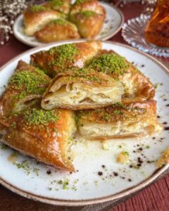 El Açması Muska Laz Böreği Tarifi